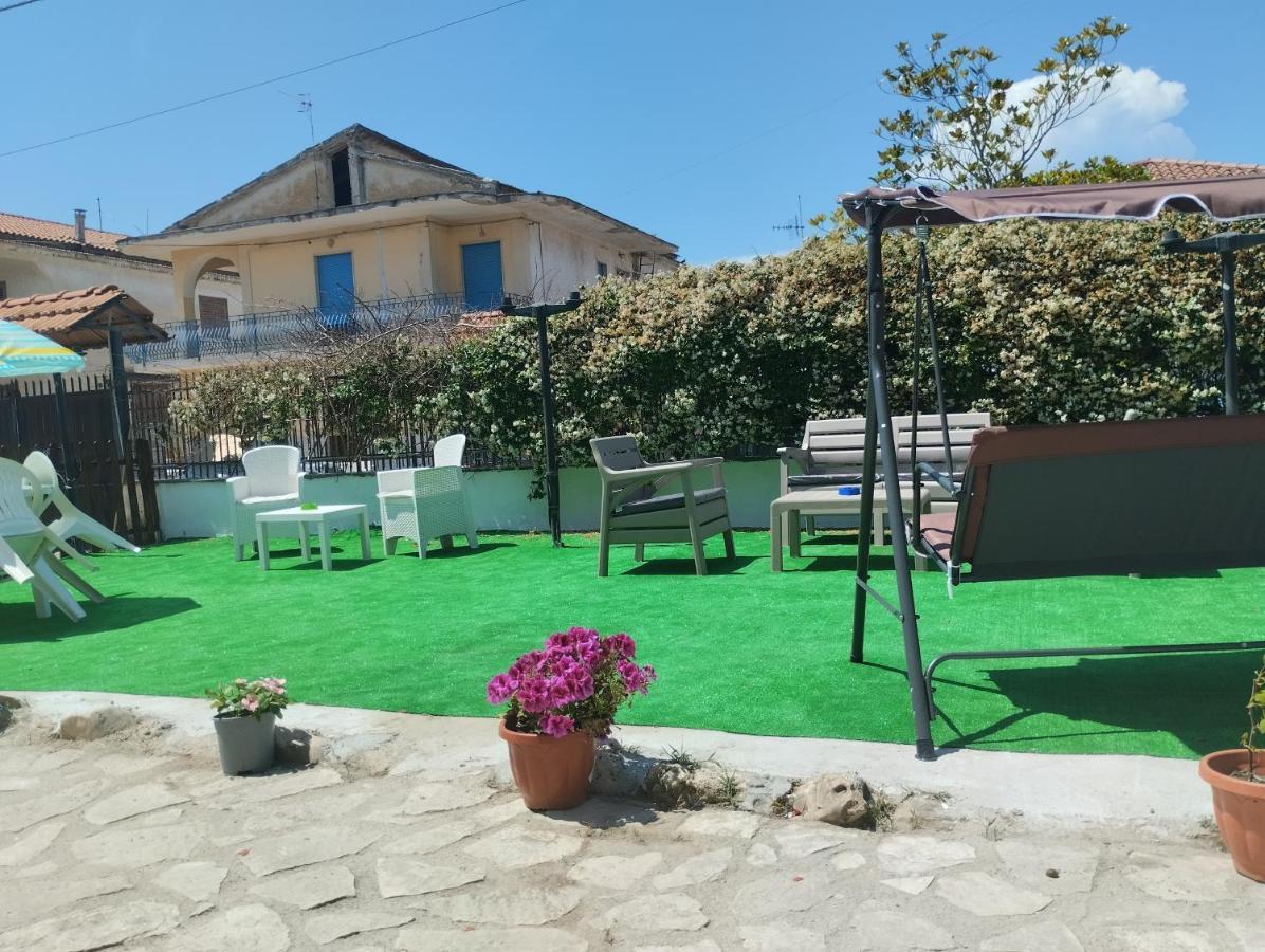 Villa Oasi Hause à Castel Volturno Extérieur photo